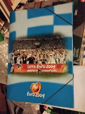 Euro 2004 Greece National Team Collectible Document Folder like new with elastic