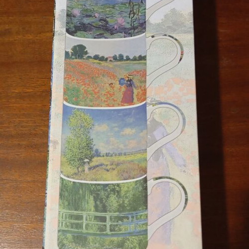 Set of 4 fine china Claude Monet mugs, new