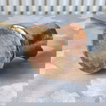 Χάλκινο χειροποίητο μπρίκι, 100 και πλέον ετών με μπρούτζινη χειρολαβή. Χωρητικότητα 110 ml, βάρος 160 γραμ. Ύψος 8 εκ, διάμετρος βάσης 8 εκατ, μήκος χειρολαβής 23 εκατ