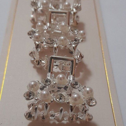 Hair accessory set of 3 metal mini clips with pearls and rhinestones