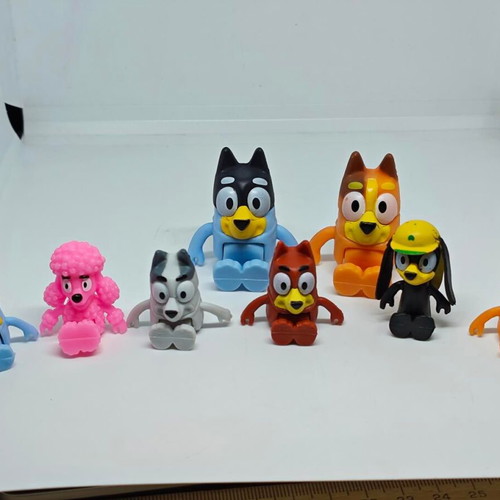 Bluey figures set of 7 like new