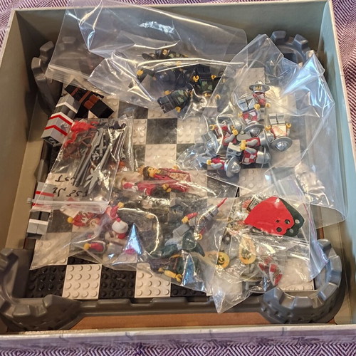 Lego Chess Castle Set 853373 2012 like new