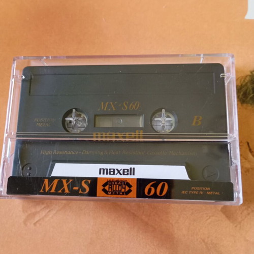 Maxell MX-S60 metal cassette used, high resonance damping