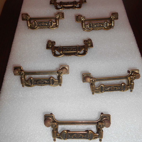 Antique carved drawer handles pack of 7, new