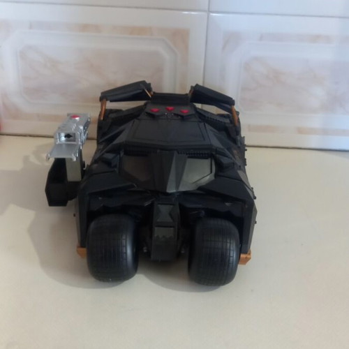 Batmobile TUMBLER collectible vehicle used 33×17