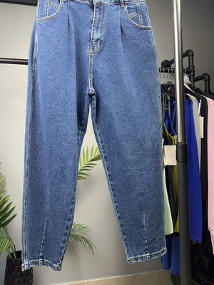 Women's classic blue boyfriend mom fit jeans, high waist