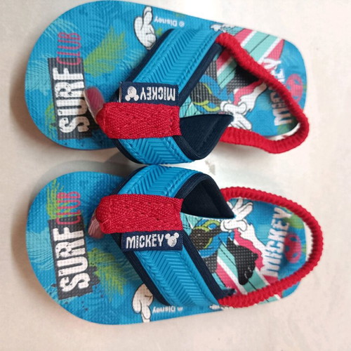Disney beach shoes size 20 like new