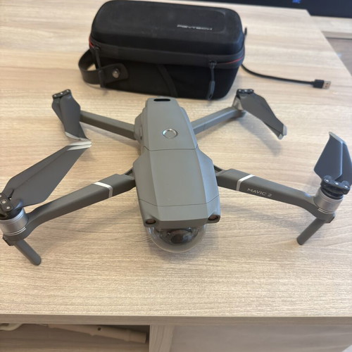 DJI Mavic 2 Zoom drone, like new, 28 flights
