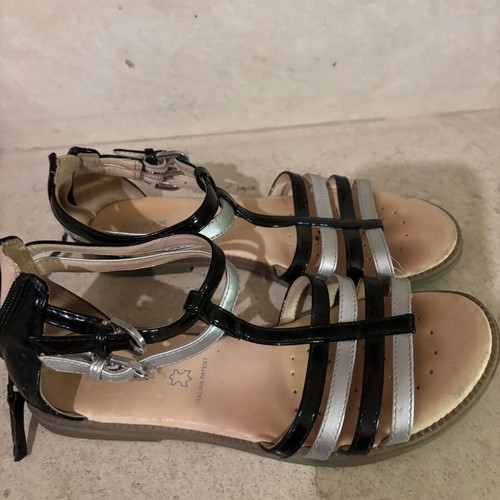 Geox girls' sandals size 35 used, black and silver with zipper