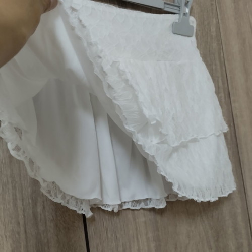 H&M lace mini skirt with frills for girls 9-10, size 134-140