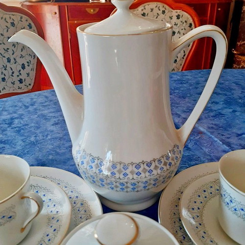 King Fine Porcelan Tea Set