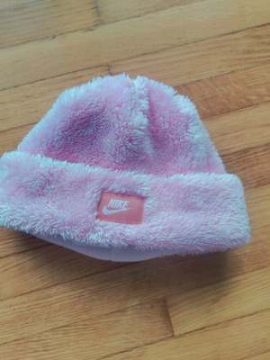 Παιδικό σκουφάκι Nike ροζ σαν καινούργιο, μέγεθος S