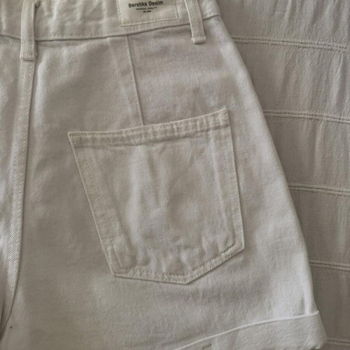 Bershka Mom denim white shorts