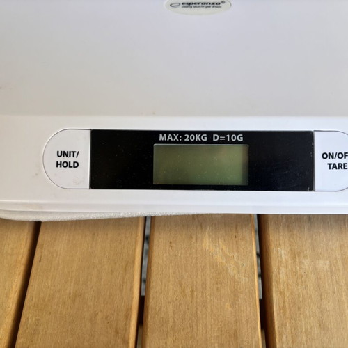 Esperanza Baby Scale used with LCD display and tare function