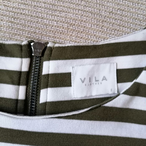 Vila dress size S with back zipper