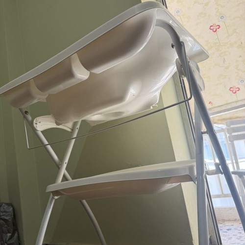Baby Bathing and Changing Station new condition