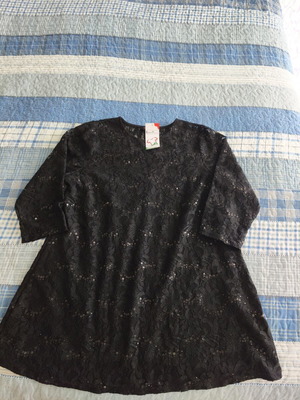 Black dress with sequins new, lace three-quarter sleeves, size M