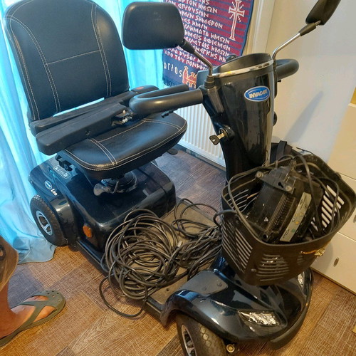 Invacare electric scooter like new
