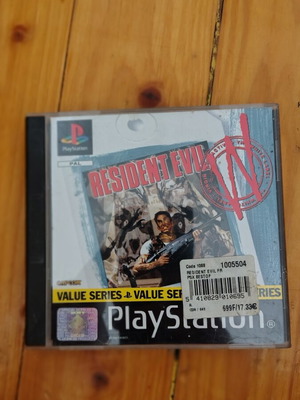 Resident Evil PlayStation PS1 game used, complete with manual