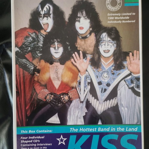 KISS The Hottest Band In The Land Box Set like new