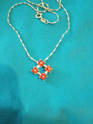 Pendant with garnets and zirconia like new, 42 cm chain