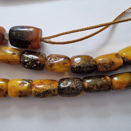 Komboloi from Elektron Baltic Amber mineral, like new, 19 beads