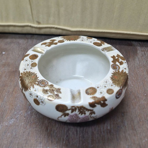 Satsuma ashtray used, Japanese