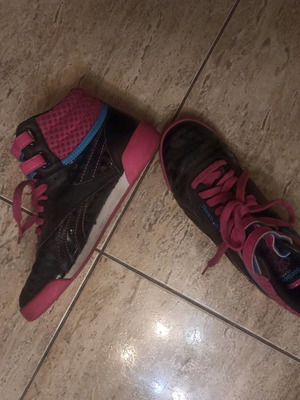 Αθλητικά παπούτσια Reebok κορίτσι μεταχειρισμένα, μέγεθος 37, μαύρα
