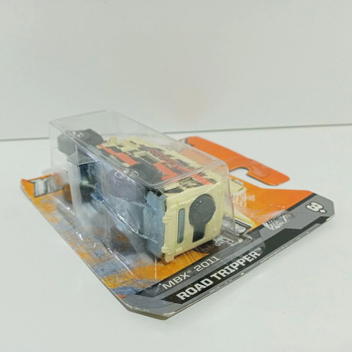 Mattel Matchbox MBX 2011 Road Tripper toy car brand new