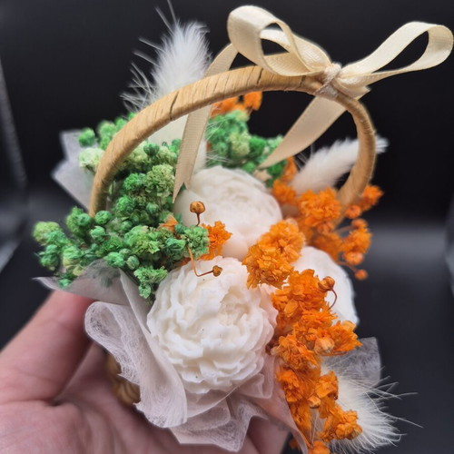 Wax bouquet in basket with 5 flowers new