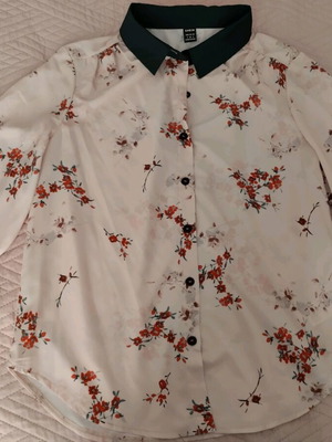 Floral Shein airy shirt like new, size S