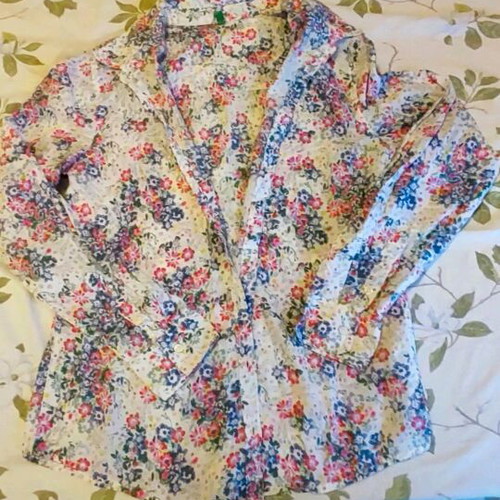 Benetton shirt new, size Small, colorful