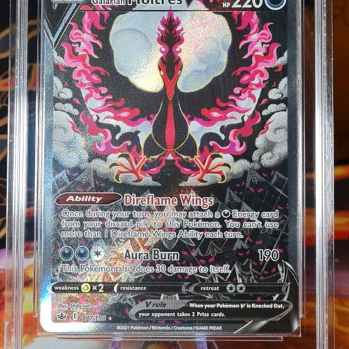 Pokemon Card Galarian Moltres V 2021 - 600,00 - Vendora.cy Pokemon Card Galarian Moltres V 2021 - 600,00 - Vendora.cy