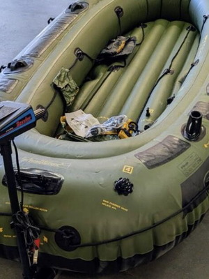 Seylor Inflatable Boat for 4 People like new