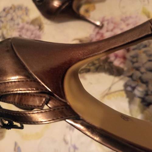 Xtravaganza bronze pointed-toe heels size 39 used with ankle strap