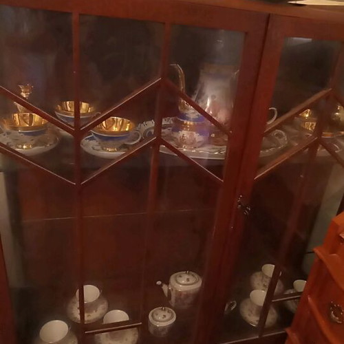 Wooden English Etazera with Fantastic Showcase like new