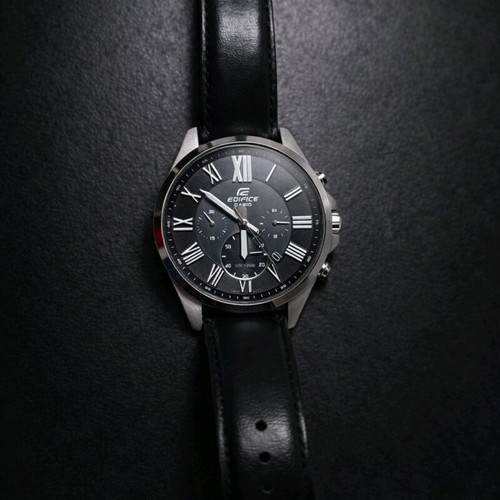 Edifice Casio watch like new, black