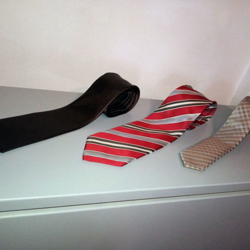 Silk men's ties set of 3 like new