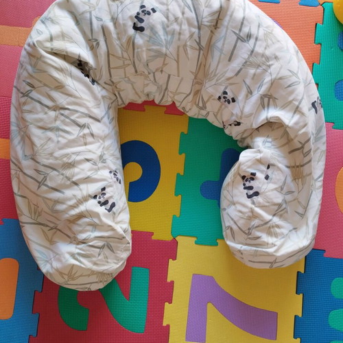 Theraline large boomerang nursing pillow like new (twins)
