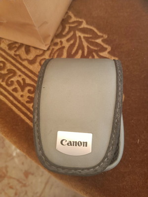 Canon Camera Case like new, fits Ixus and A550 models