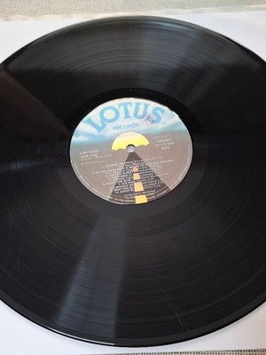 Louis Armstrong 20 Greatest Hits Volume 2 LP, jazz