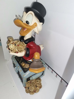 Skroutz collectible piece 50cm like new