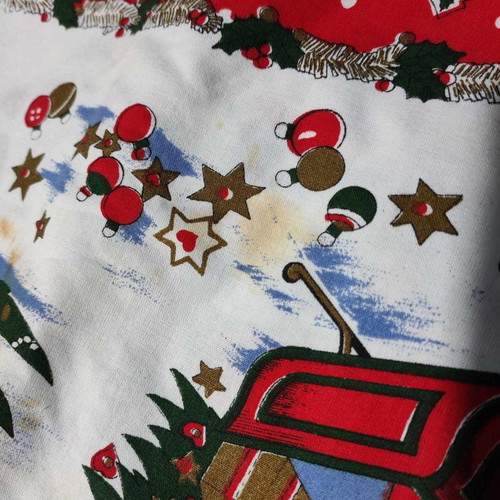 Christmas tablecloth and napkins used with lace trim