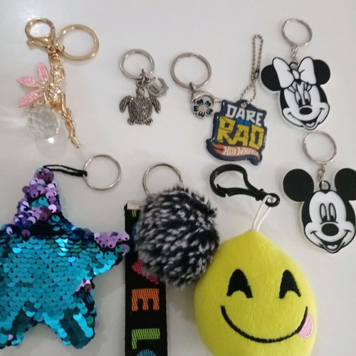 Keychains like new, pack of 9 pieces