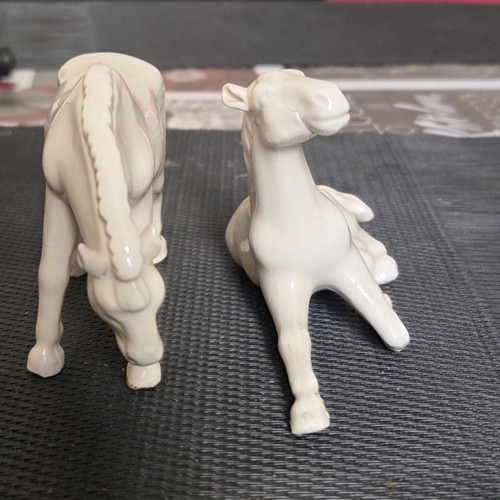 Blanc De Chine Porcelain Horse Pair like new, mid-century 1950s-60s