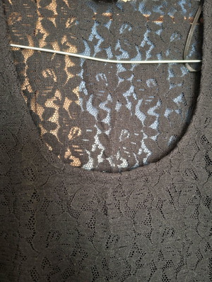 Attrattivo lace crop top like new, size medium, black
