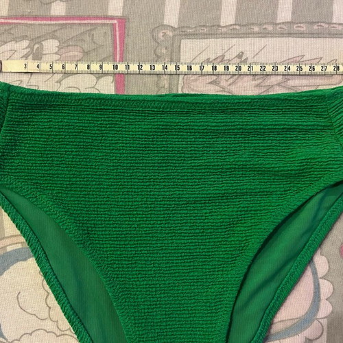 Green bikini with one shoulder and high waist used, size S