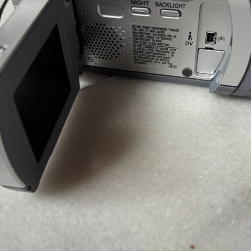 JVC GR-D21E digital video camera like new with charger and data cable