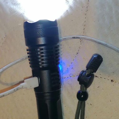 Professional flashlight with 4 lighting levels and USB new