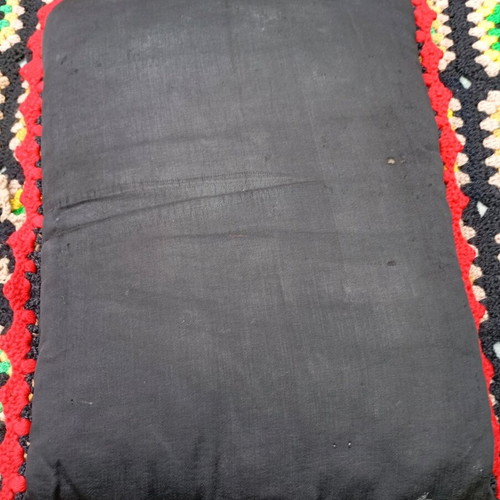 Handmade throw blanket like new with pillow